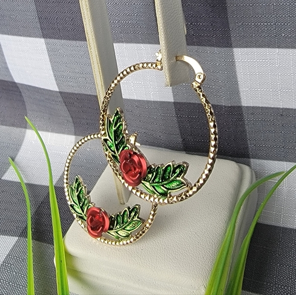 Hoop Chola Earrings Gold Tone Red Rose Loop earring Rosa round Lowrider Chicana - Picture 3 of 4